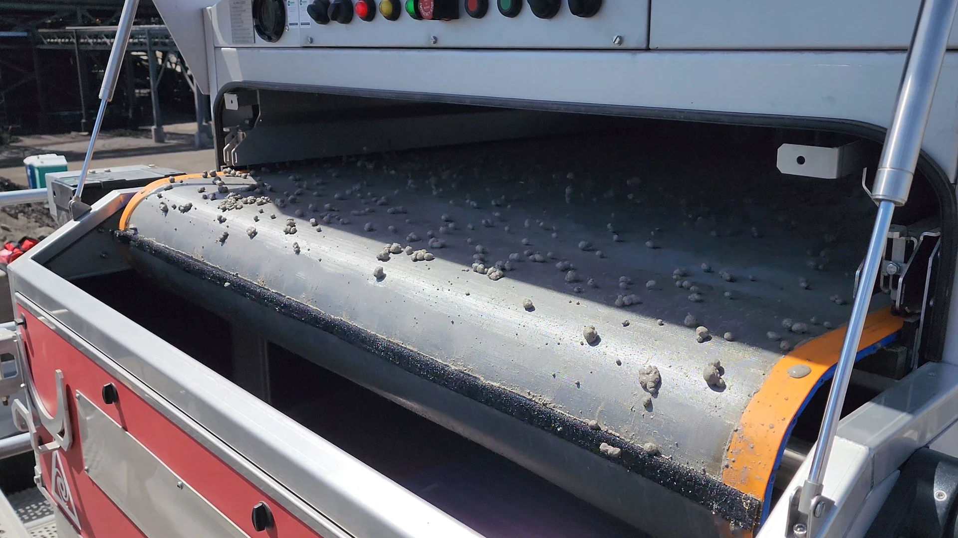 Inside-the-VacEvap-Solids-Control-System